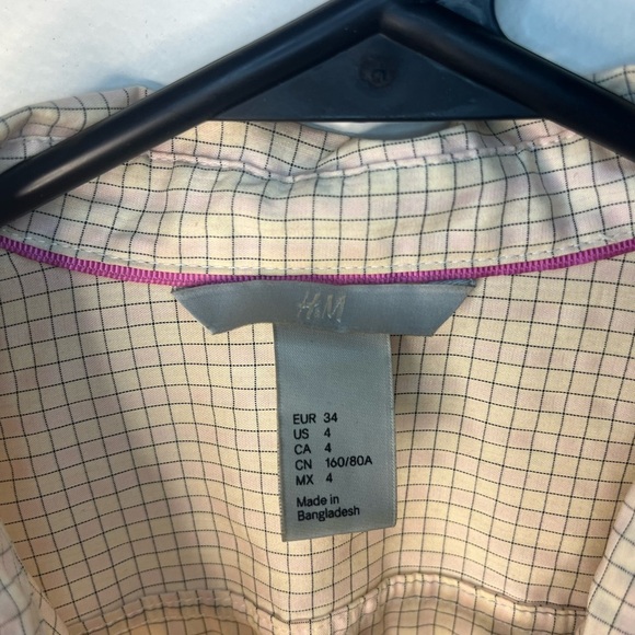 H&M Beige Checkered Button up - Picture 4 of 9